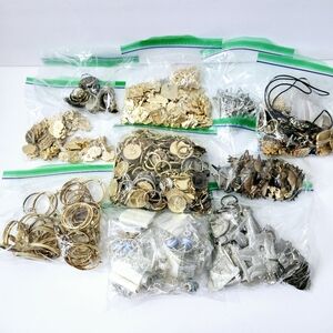 Jewelry Makers! 8lb Lot Vintage Charms Rings Necklaces Brooches Keychains Gold
